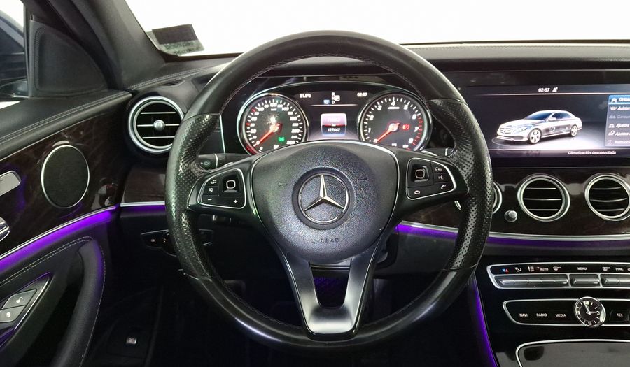 Mercedes Benz Clase E 2.0 200 EXCLUSIVE AT Sedan 2017