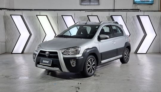 Toyota • Etios
