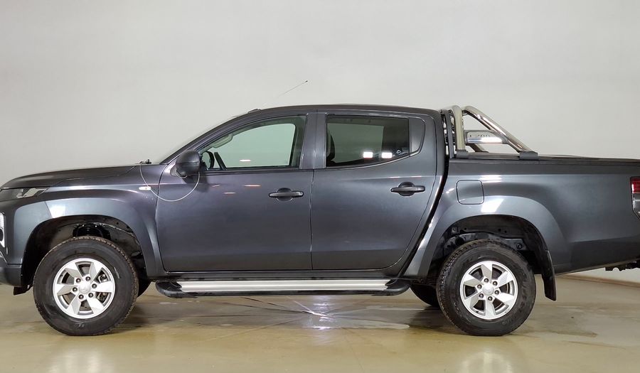 Mitsubishi L200 2.4 TD WORK DC CR Pickup 2022