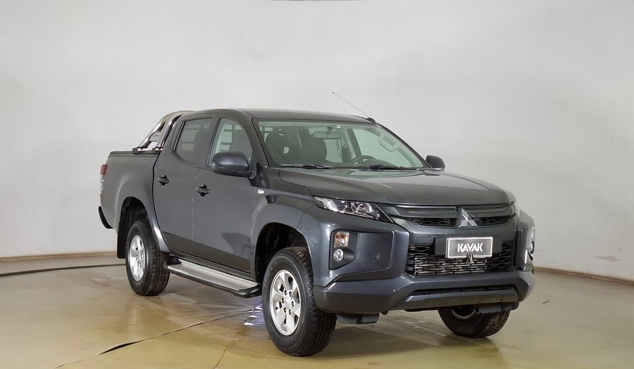 Mitsubishi L200 2.4 TD WORK DC CR Pickup 2022