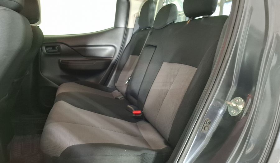 Mitsubishi L200 2.4 TD WORK DC CR Pickup 2022