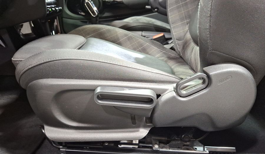 Mini Cooper S 2.0 COOPER CHILI DCT Hatchback 2019