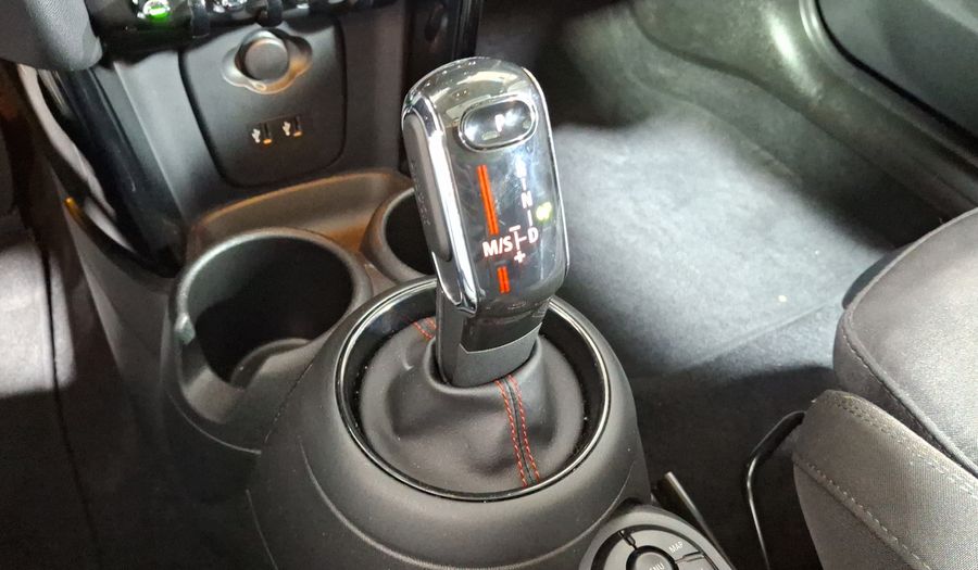 Mini Cooper S 2.0 COOPER CHILI DCT Hatchback 2019