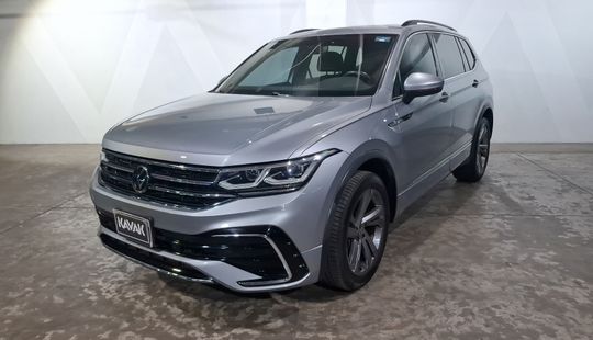 Volkswagen • Tiguan