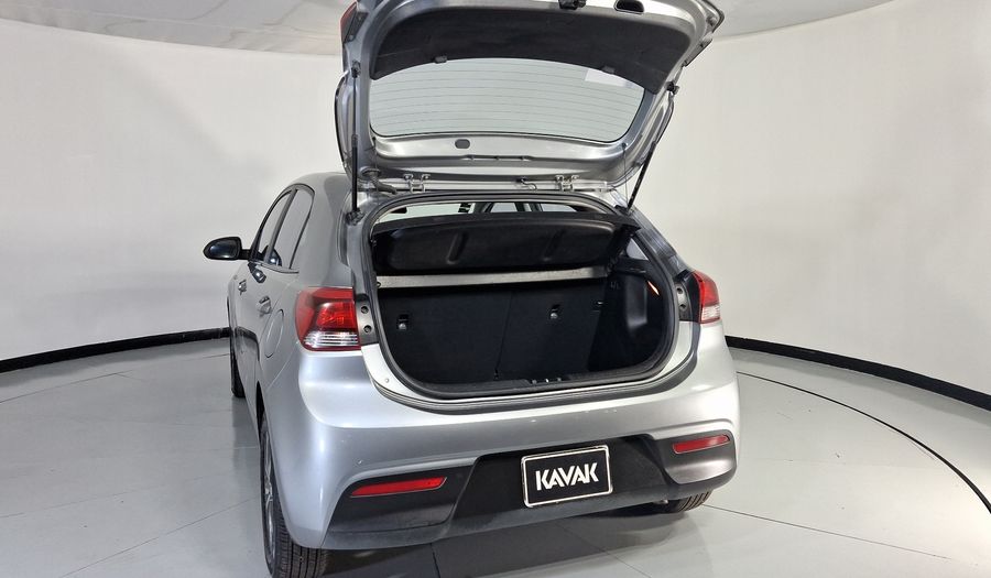 Kia Rio 1.6 LX Hatchback 2022