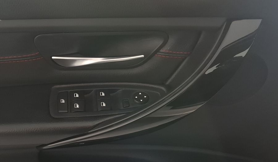 Bmw Serie 3 2.0 328IA SPORT LINE Sedan 2012