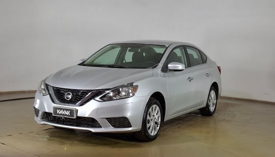Nissan • Sentra