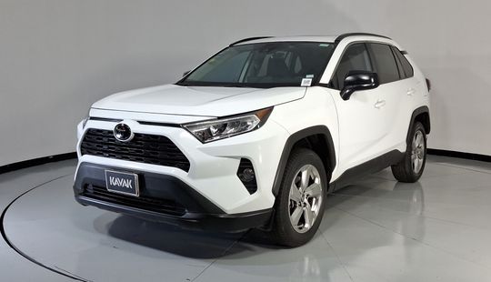 Toyota • RAV4