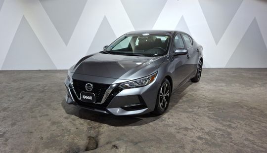 Nissan • Sentra