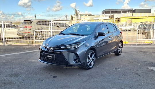 Toyota • Yaris