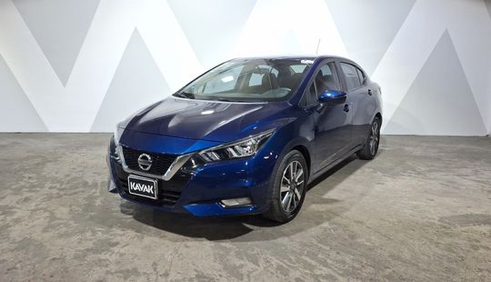 Nissan • Versa