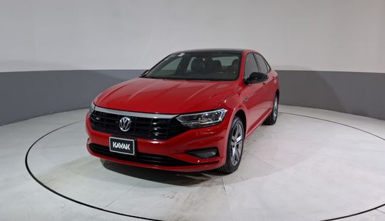 Volkswagen • Jetta
