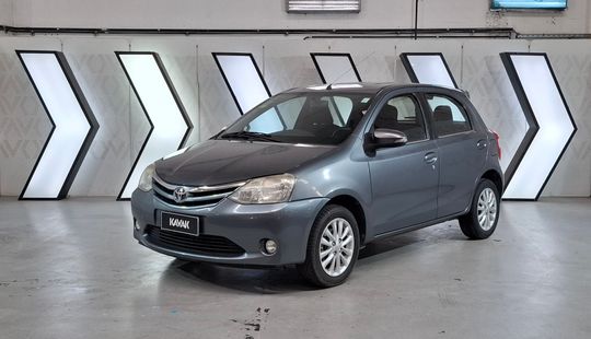 Toyota • Etios