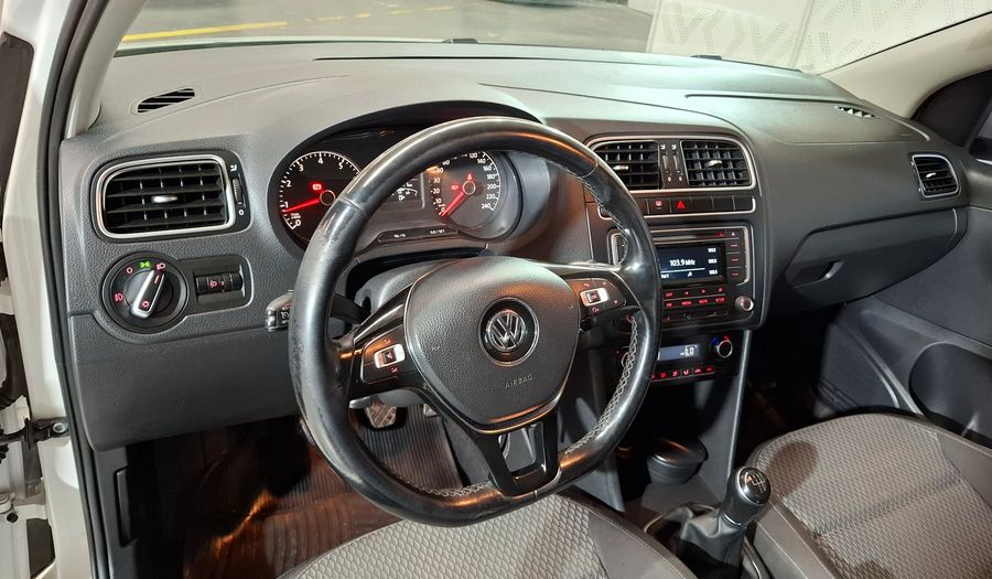 Volkswagen Polo 1.6 COMFORTLINE Sedan 2018