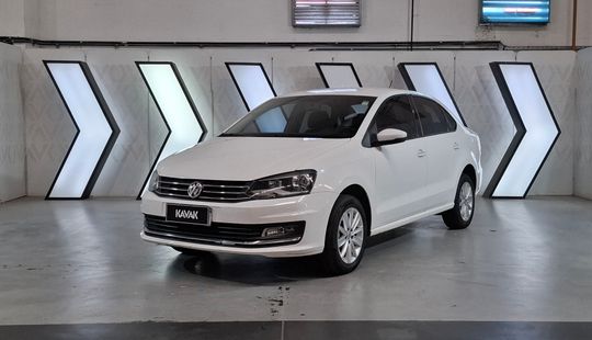 Volkswagen • Polo