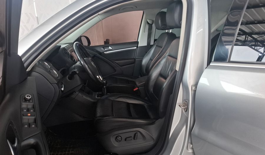 Volkswagen Tiguan 2.0 TSI MT EXCLUSIVE Suv 2013