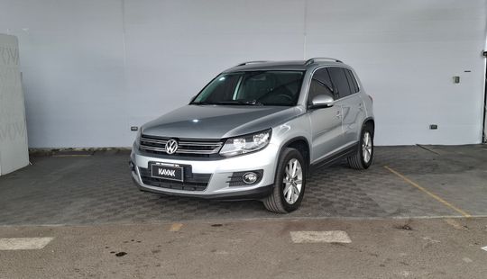 Volkswagen • Tiguan