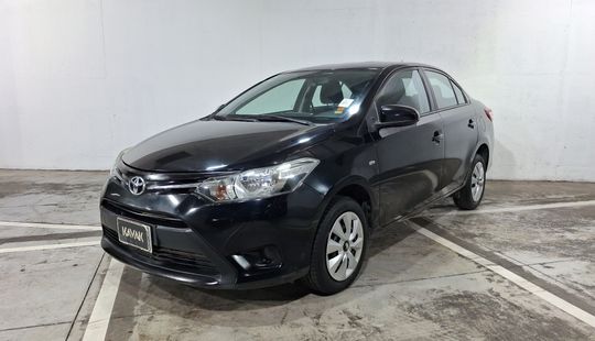 Toyota • Yaris