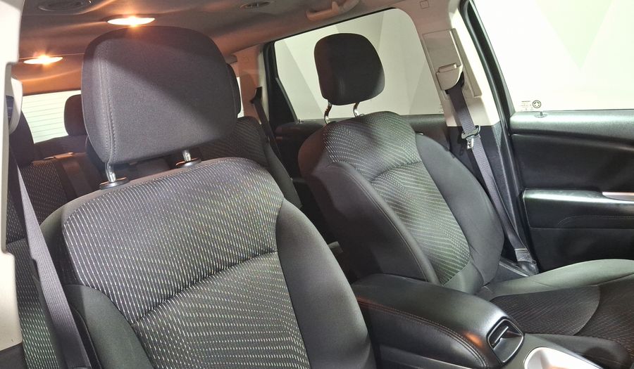 Dodge Journey 2.4 SE 7 PASAJEROS Suv 2016