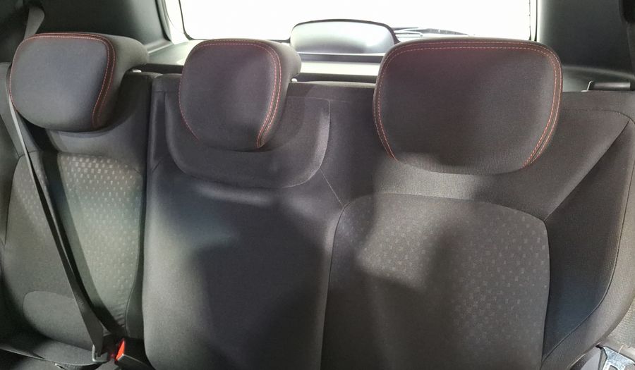 Fiat Uno 1.4 SPORTING Hatchback 2016