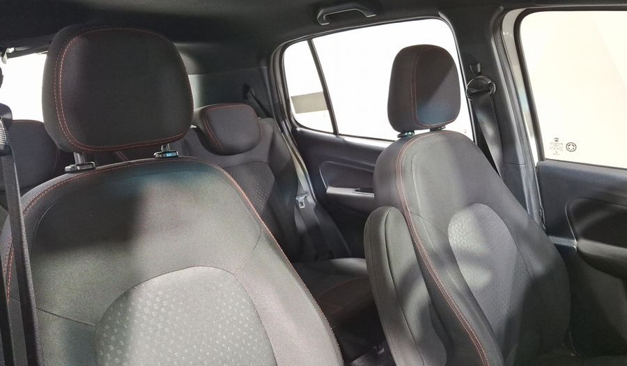 Fiat Uno 1.4 SPORTING Hatchback 2016