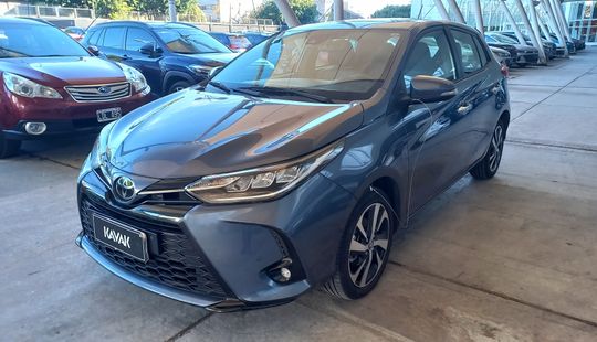 Toyota • Yaris
