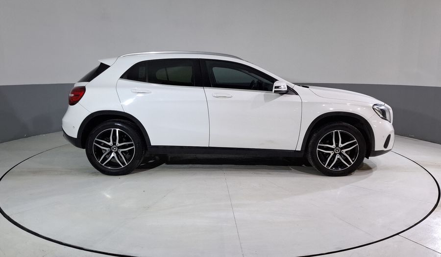 Mercedes Benz Clase Gla 1.6 GLA 200 SPORT DCT Suv 2020