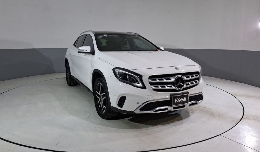 Mercedes Benz Clase Gla 1.6 GLA 200 SPORT DCT Suv 2020