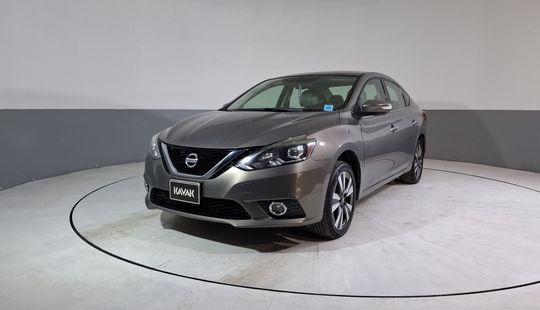 Nissan • Sentra