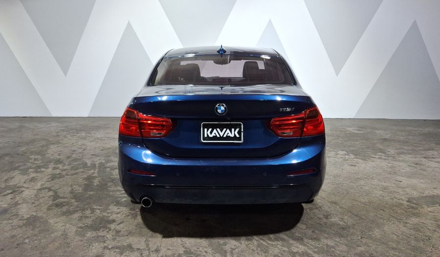Bmw Serie 1 1.5 118IA SPORT LINE AUTO Sedan 2019