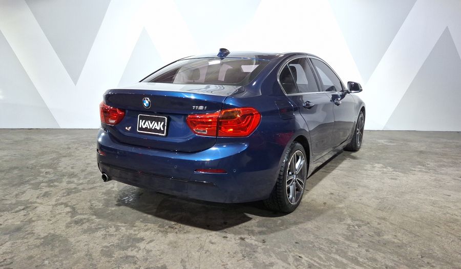 Bmw Serie 1 1.5 118IA SPORT LINE AUTO Sedan 2019