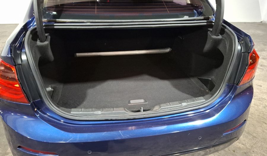 Bmw Serie 1 1.5 118IA SPORT LINE AUTO Sedan 2019