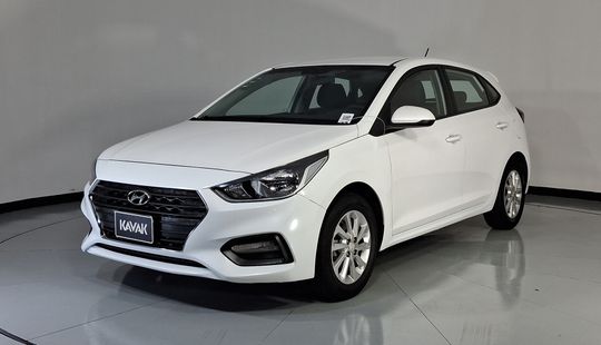 Hyundai • Accent