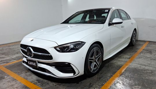 Mercedes Benz • Clase C
