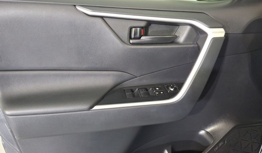 Toyota Rav4 2.5 LE AUTO Suv 2021