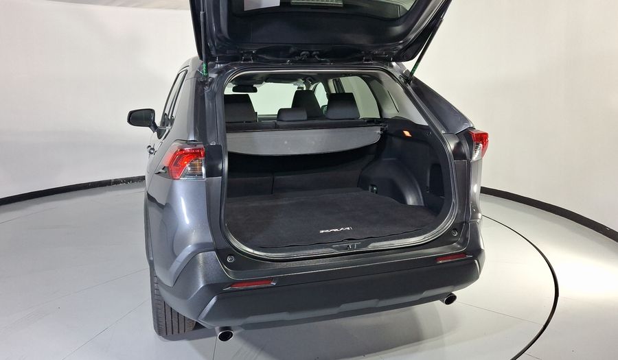 Toyota Rav4 2.5 LE AUTO Suv 2021