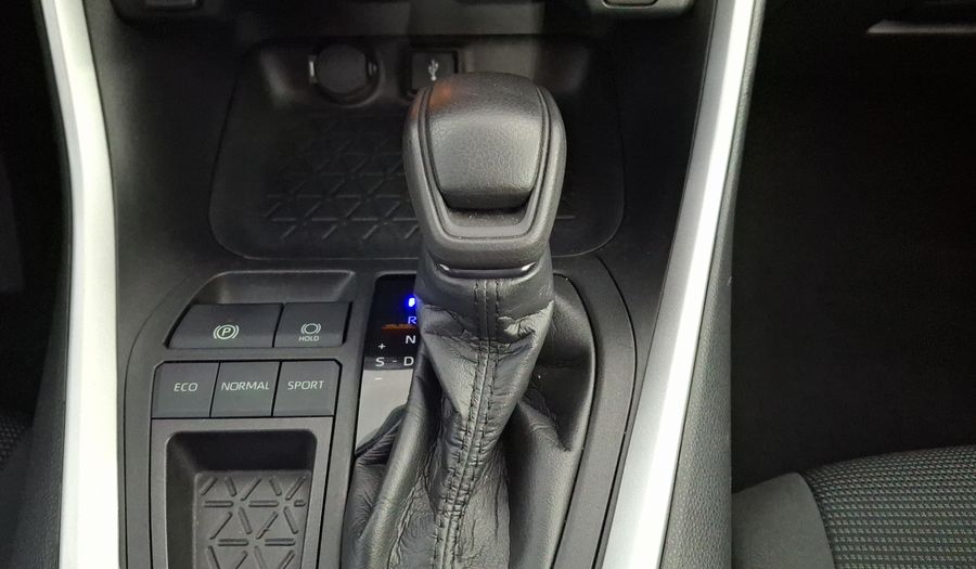 Toyota Rav4 2.5 LE AUTO Suv 2021