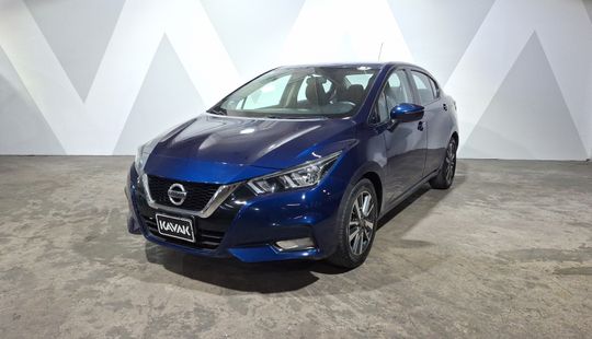 Nissan • Versa