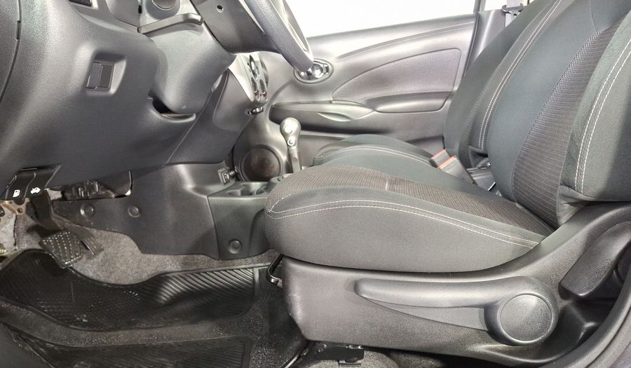 Nissan Versa 1.6 ADVANCE AUTO Sedan 2019