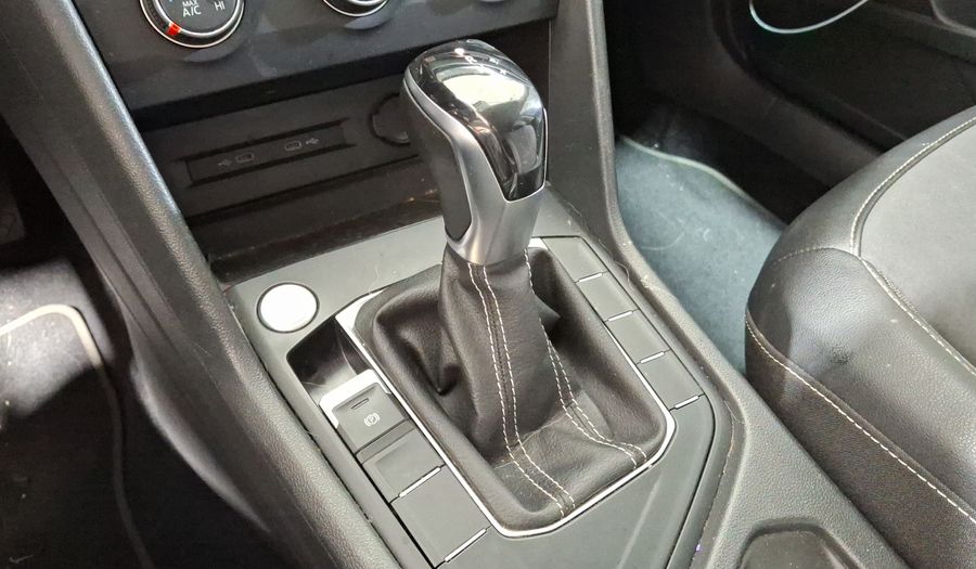 Volkswagen Taos 1.4 TSI COMFORTLINE AUTO Suv 2021
