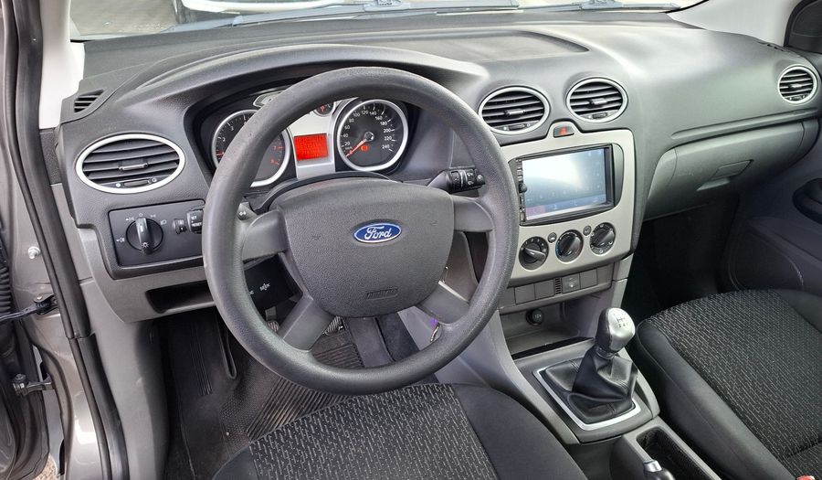 Ford Focus Ii II 1.6 STYLE Hatchback 2010