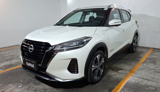 Nissan • Kicks Play