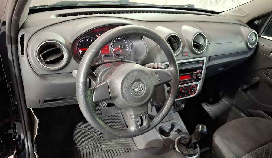 Volkswagen Voyage 1.6 COMFORTLINE Sedan 2015