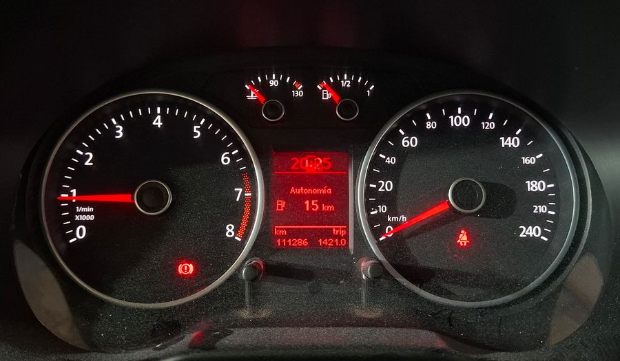 Volkswagen Voyage 1.6 COMFORTLINE Sedan 2015