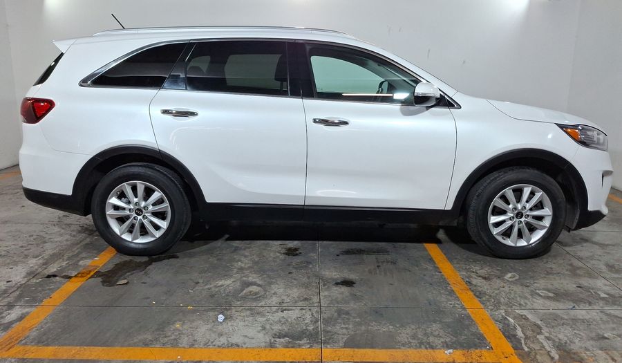 Kia Sorento 2.4 LX AUTO Suv 2020