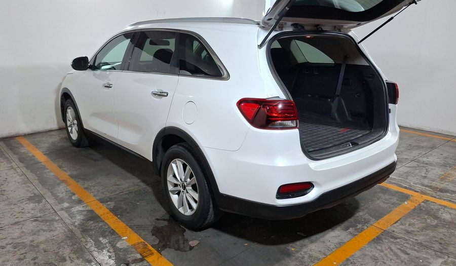 Kia Sorento 2.4 LX AUTO Suv 2020