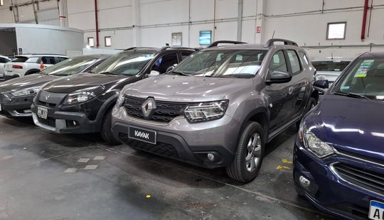 Renault • Duster