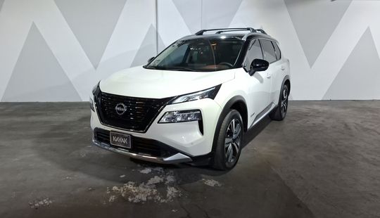 Nissan • X-Trail
