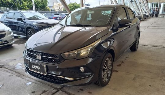 Fiat • Cronos