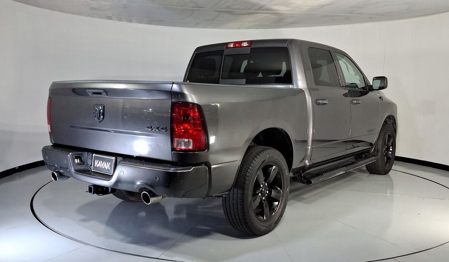 Ram 1500 5.7 HEMI SPORT CREW CAB 4X4 V8 8AT Pickup 2022